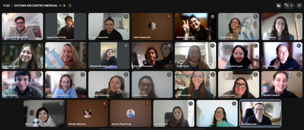 Un equipo conectado desde distintas ciudades y países